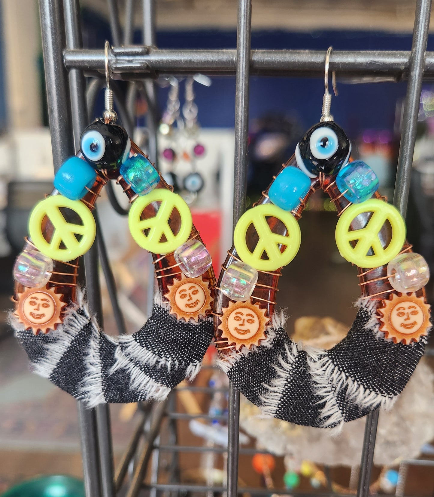 Groovy Teardrops